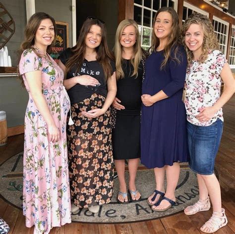 Pregnant Duggar Women Anna Lauren Abbie Amy And Kendra Show Off Their Growing Bellies