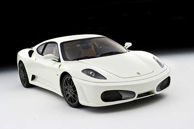 The f430 spider's shape is the result of lengthy testing and features a pronounced nolder which is integrated into the end of the engine cover, new bigger rear air intakes that emphasise the car's muscular stance, and a new rear valance that incorporates a diffuser of. Ferrari F430 Spider White