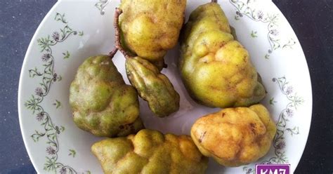 Saya bilangin bonyok loh! kata lusi. Kembara Minda 7: Buah katak puru pun sedap