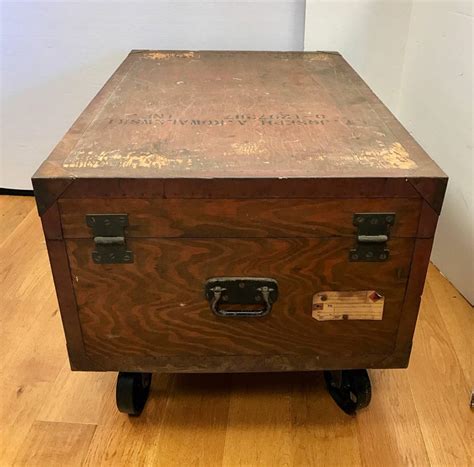 Never miss new arrivals matching exactly what you're looking for! Antique Industrial Wood Trunk Coffee Table For Sale at 1stdibs