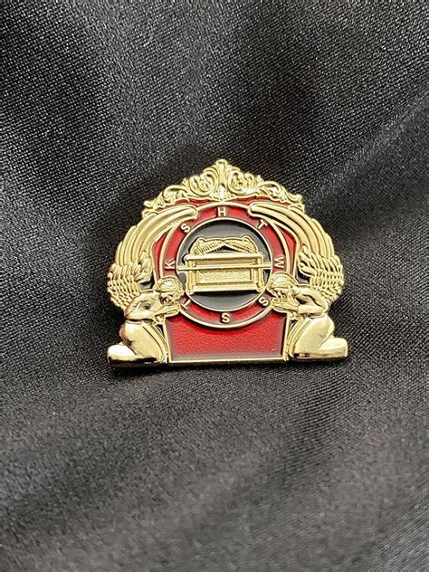 the masters craft royal arch mason lapel pin