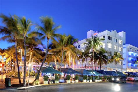 Located on historic collins avenue, our miami south beach hotel puts you steps from sandy beaches, premier shopping, vibrant nightlife, and the famous thoroughfare, ocean drive. Clevelander bar | Bars in South Beach, Miami
