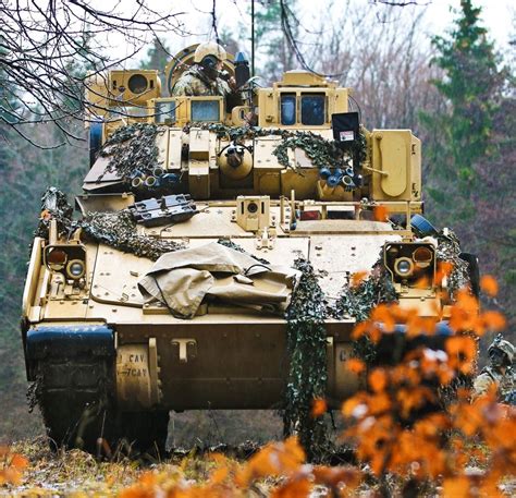 M2a3 Bradley Us Army Military Vehicles Military Military Equipment