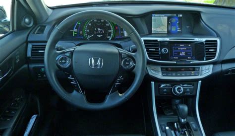 38 2023 Honda Civic Interior