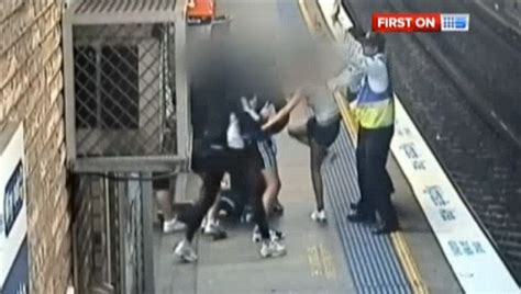 Caught On Camera Shocking Moment Gang Of Teenage Girls Batter A Couple