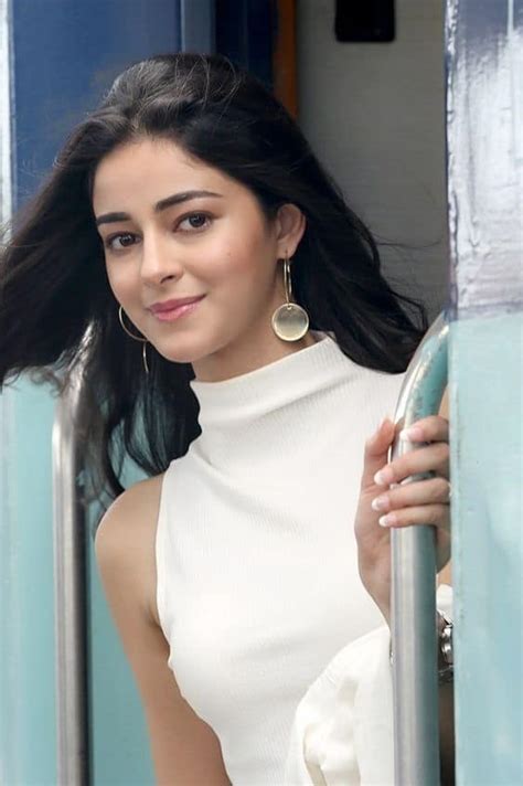 Ananya Pandey Height Age Boyfriend Biography Wiki And More