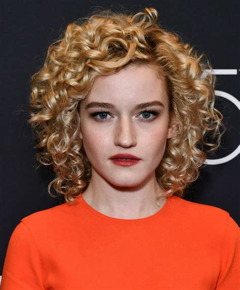 Image Result For Julia Garner Hairstyle Curly Hair Styles Naturally
