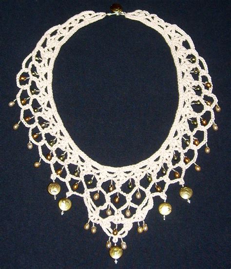 File:Sea necklace.jpg - Wikipedia