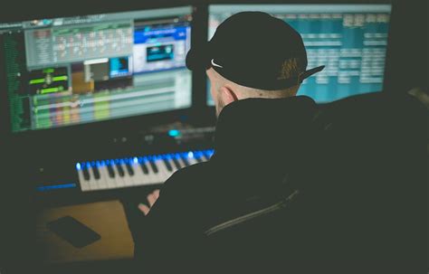 The Art Of The Becoming A Bedroom Music Producer Producersbuzz