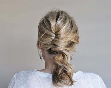 This simple updo works in all types of hair. 40 Stylish French Twist Updos Hairstyles - Page 36 - Foliver blog