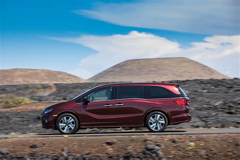 Maybe you would like to learn more about one of these? HONDA Odyssey specs & photos - 2017, 2018, 2019, 2020 ...