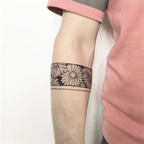 Flower Arm Band Tattoo Artist 横山 Kristie Yuka 23 Tattoo
