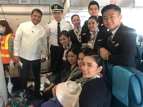 Woman Gives Birth In Manila Bound Plane Gma News Online