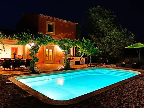 Louer une villa en espagne pas chère? Abritel La Verdiere - Location Villa CHARDONS Le Luxe à ...