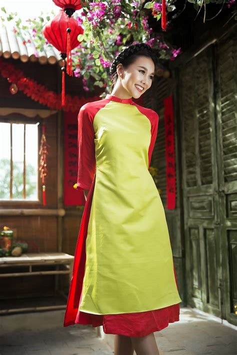 Vẫn giữ lại những tinh túy trong thiết kế áo dài truyền thống lại kết hợp hài hòa giữa thời trang hiện đại khiến cho mẫu áo dài cưới cách tân ngày càng được yêu thích hơn. Những mẫu áo dài cách tân trẻ trung - Blog Bệnh Viện Xây Dựng