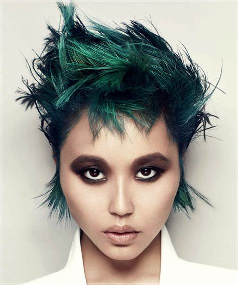 But now that salons are officially taking bookings, there is a handful of innovative trends making waves. Hair Color Spring Summer 2020: top trends