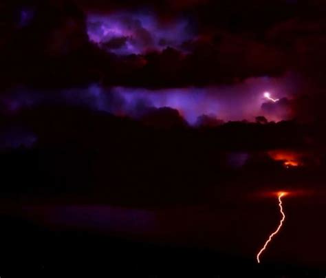 Terrifying Lightning Strikes Over Albuquerque 37 Pics