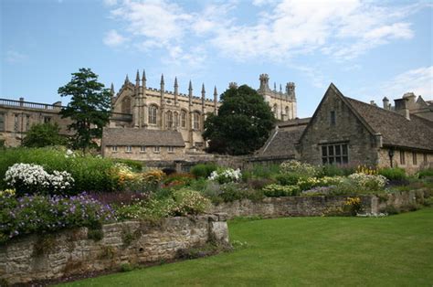 Ontdek stockfoto's van hoge kwaliteit die u nergens anders vindt. Oxford Tourism: Best of Oxford, England - TripAdvisor