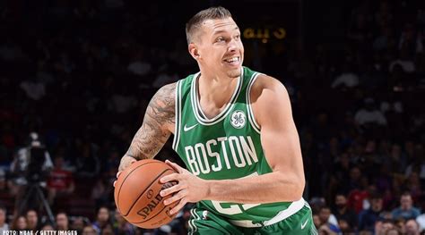 How do nba players relax before a big game? Videoanalyse: Daniel Theis von den Boston Celtics ...