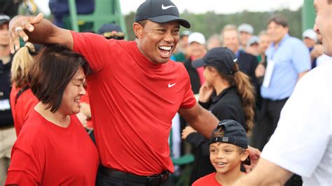 Tiger woods ran away from a herd of autograph hunters after they nearly crushed a fence. 2020 PNC: How to watch Tiger, Charlie Woods compete on TV ...