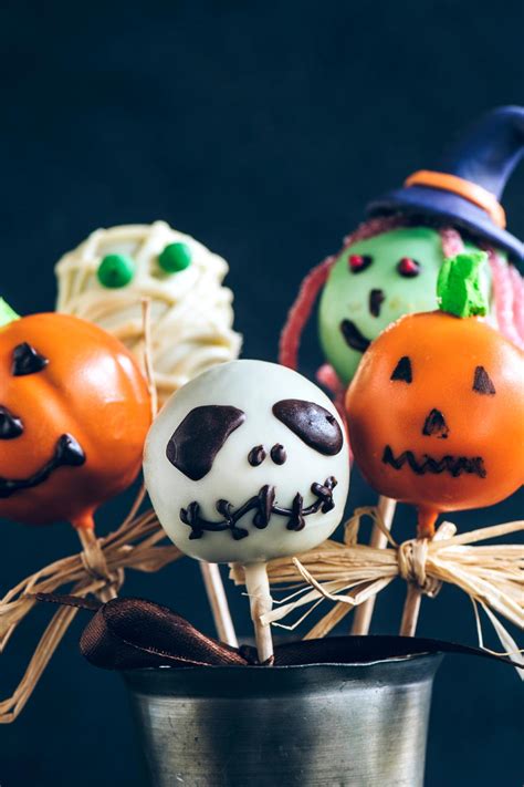 45 Sweet Halloween Treats And Spooky Dessert Ideas