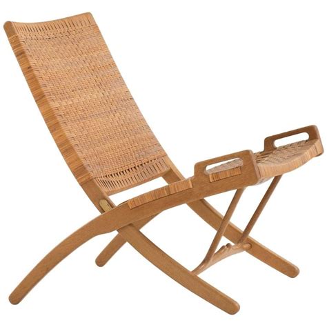 A man who throughout his career came to design more than 1,200 pieces. Hans J. Wegner Folding Chair for Johannes Hansen For Sale ...