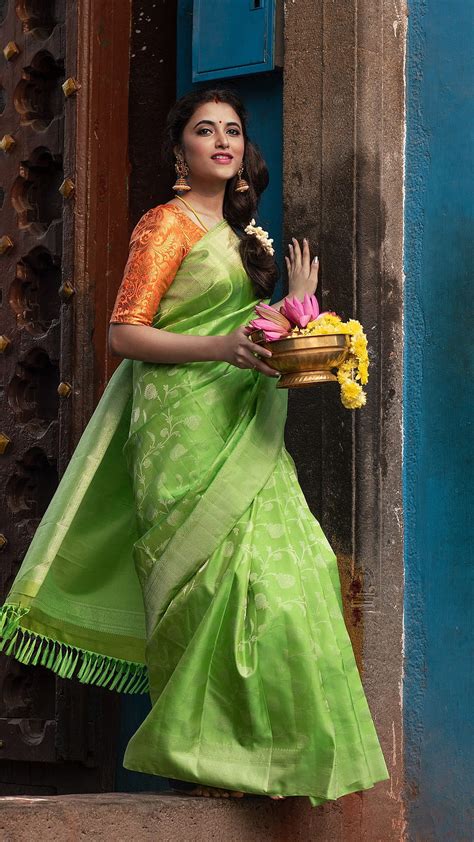 Priyanka Mohan Tamil Actress Saree Beauty Temple Pooja Hd Phone Wallpaper Pxfuel