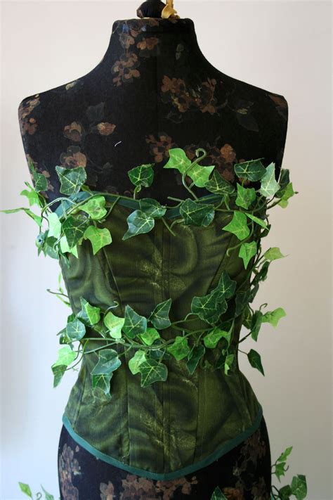 Le Projet Poison Ivy Le Corset Costume Historique Costume Corset