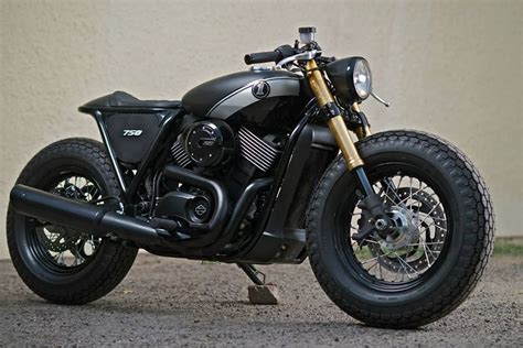 Neuwertiger zustand mit bügel und sissybar. Harley-Davidson-India-Street-750-Modified-Cafe-Racer-Photo ...