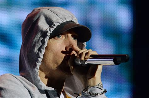 Vidéo Eminem Récompensé Aux Youtube Music Awards