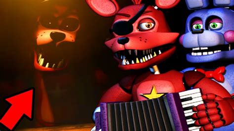 New Rockstar Foxy Lurks In The Darkness Five Nights At Freddys