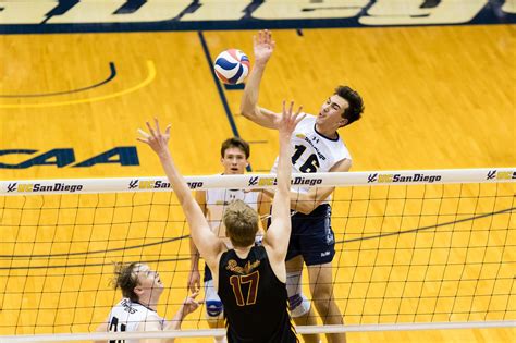 Mens Volleyball Keeps Rolling Sweeps Missouri Series Ucsd Guardian
