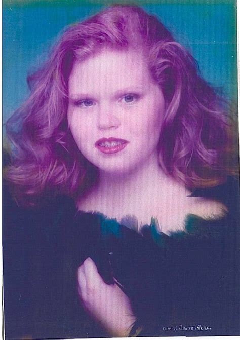 Behold My 1995 Glamour Shot School Photos Glamour Shots Awkward