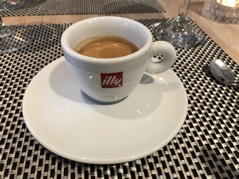 Illy - Coffee Cup Review