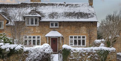 Best Christmas Cottages To Rent In The Uk In 2021