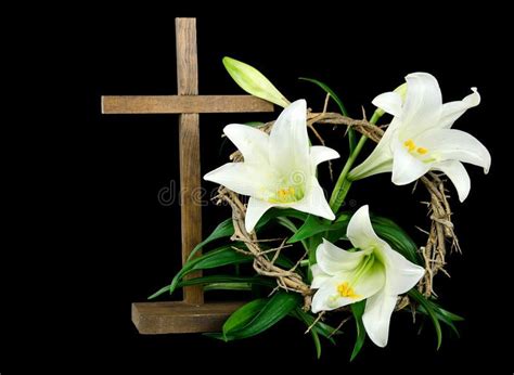 Easter Cross And Lilies Easter Cross With Crown Of Thorns And White