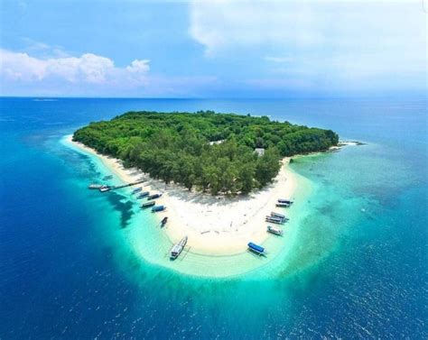 Baik tiket masuk maupun tiket rakit harganya sangat terjangkau. Gili Nanggu Lombok, Transport, Fasilitas dan Tiket Masuk