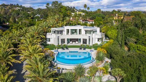 This 365m Beverly Hills Mansion Boasts Zaha Hadids Design Touch