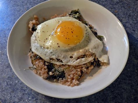 Spinach Quinoa With A Sunny Side Up Egg Simple Food