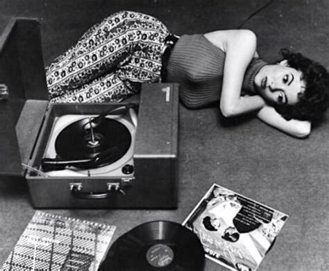 Rita Moreno Vintage Actress And Singer Nudedworld