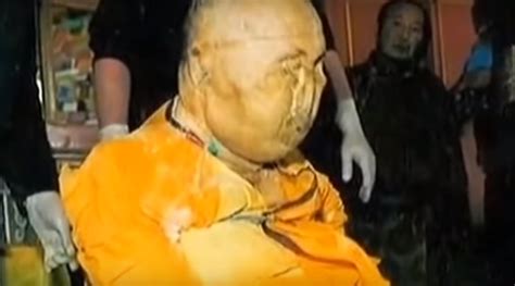 Resurrected Mummy Vs Trespassing Security Guy Russian Media Shaken By