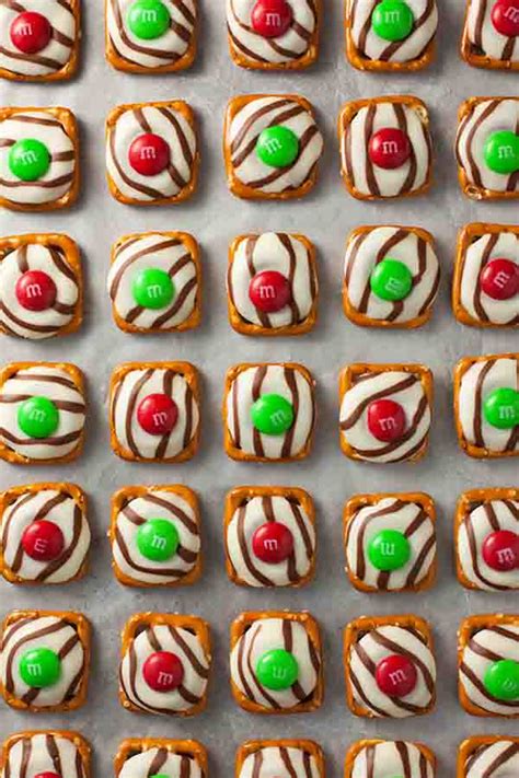 See more ideas about christmas desserts, desserts, christmas food. 25 Easy Christmas Desserts for a Sweeter Christmas ...