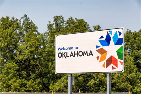 Oklahoma Welcome Sign Stock Photos Pictures And Royalty Free Images Istock
