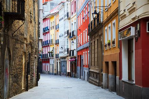 En ocio gasteiz encontrarás toda la agenda para hacer tus planes de ocio y cultura en la ciudad. Road trip i Baskerlandet - billige lejebiler | Auto Europe