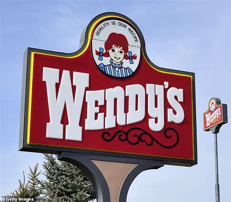 Wendys Founder Apologized For Naming The Burger Chain After His