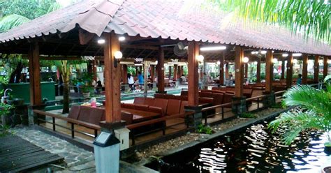 21+ Konsep Populer Rumah Kayu Rumah Makan