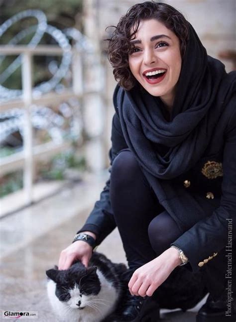 Born 19 april 1990) is a mexican professional footballer who plays as a midfielder for la liga club atlético madrid and the mexico. Persian in 2020 | Iranian women, Iranian women fashion ...