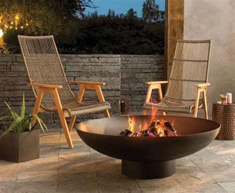 Outdoor fire pits that fueled by natural gas, propane and wood. Pin on home