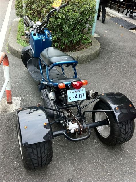 With a 50 cc engine, you're not going to carry a lot of. honda ruckus trike | Scooters | Trike scooter, Honda ...