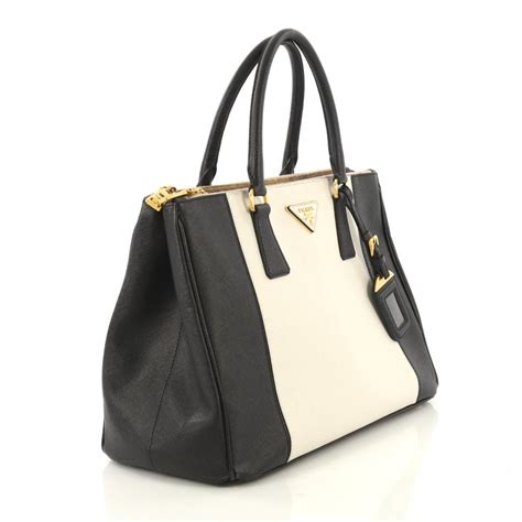 Coach shoulder double zip logo medium camel. Prada Bicolor Double Zip Lux Tote Saffiano Leather Medium ...
